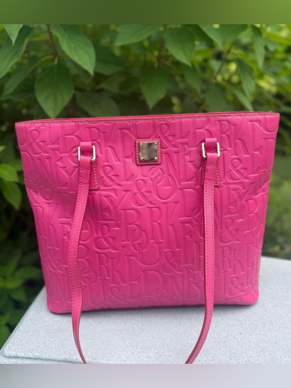 Dooney & Bourke Retro Embossed Tote in excellent condition